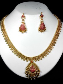 Exclusive Polki Set